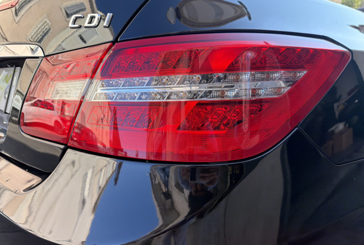 Mercedes CLASSE E CABRIOLET avantgarde 350 CDi 3.0 CDI V6 24V DPF 7G-TRONIC BlueEFFICIENCY 265 cv 