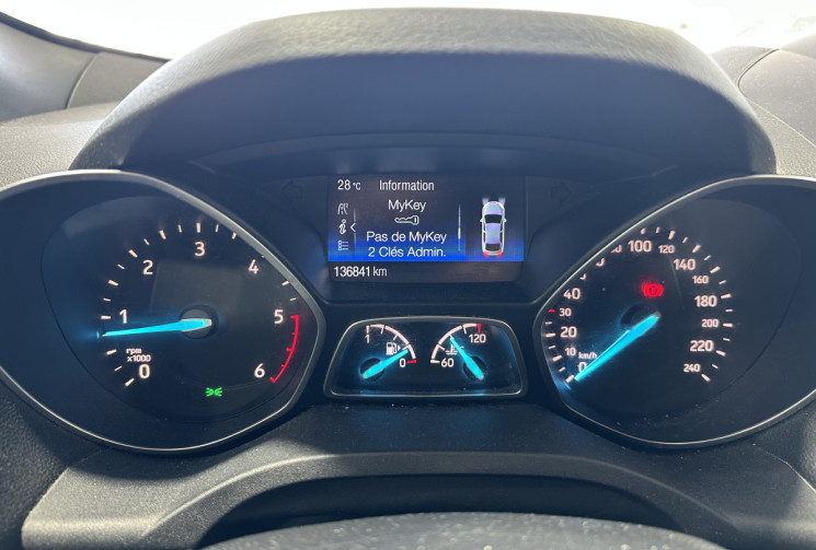 Ford Kuga 2.0 TDCI 150 ST Line / Entretien rigoureux / Carplay / Caméra de recul / Régulateur
