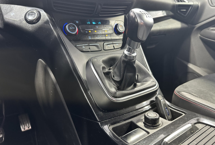 Ford Kuga 2.0 TDCI 150 ST Line / Entretien rigoureux / Carplay / Caméra de recul / Régulateur