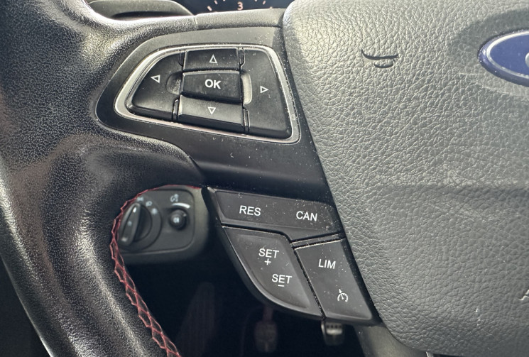 Ford Kuga 2.0 TDCI 150 ST Line / Entretien rigoureux / Carplay / Caméra de recul / Régulateur
