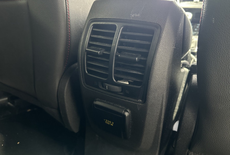 Ford Kuga 2.0 TDCI 150 ST Line / Entretien rigoureux / Carplay / Caméra de recul / Régulateur