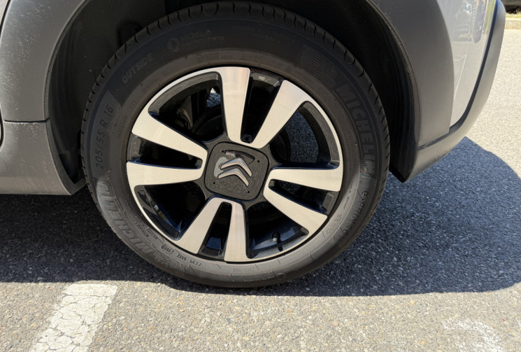 Citroën C3 1.2 PureTech 83 ch C-Series / Suivi 100% Citroen