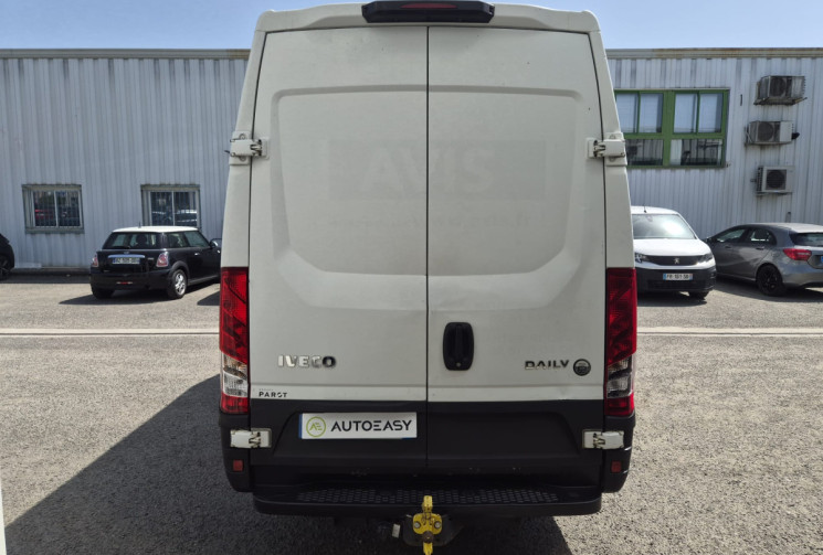 Iveco Daily 35S12 2.3 FOURGON H2L2 * DISTRIBUTION FAITE * 