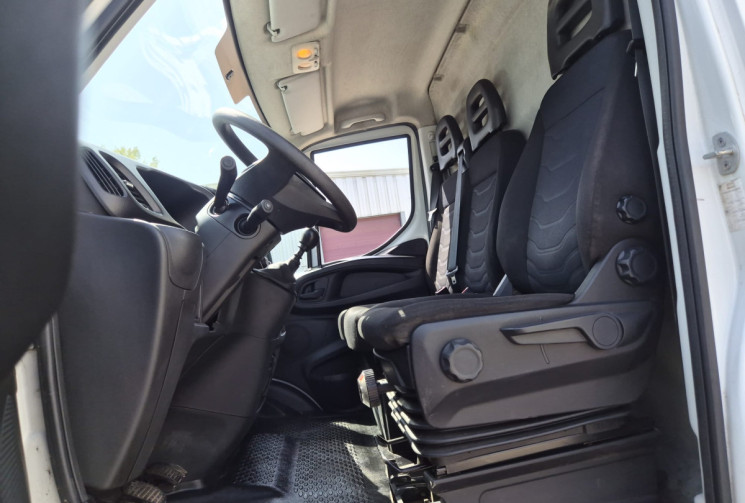 Iveco Daily 35S12 2.3 FOURGON H2L2 * DISTRIBUTION FAITE * 