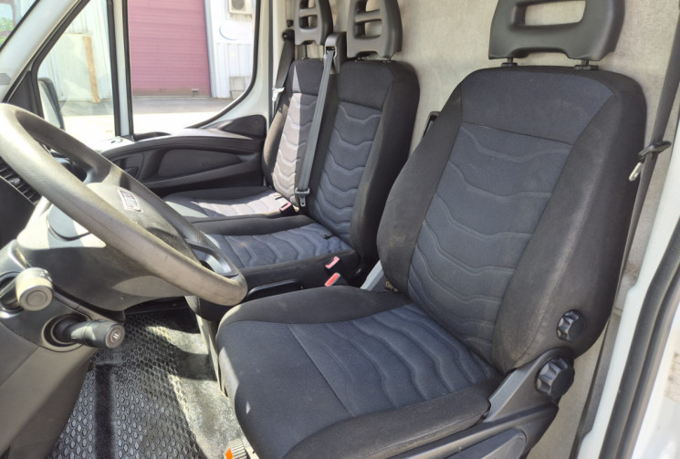 Iveco Daily 35S12 2.3 FOURGON H2L2 * DISTRIBUTION FAITE * 