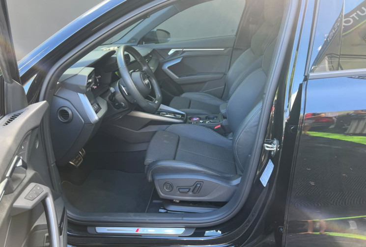 Audi A3 SPORTBACK  Série 4 Phase 2 Sportback 35 1.5 TFSI 16V Mild Hybrid S Tronic7 S&S 150 cv S-LINE