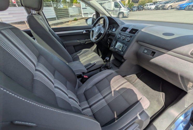 Volkswagen Touran I PHASE 3 1.6 TDI 105 MATCH / COURROIE DE DISTRIBUTION NEUVE