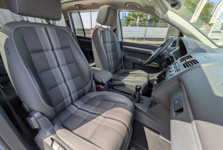 Volkswagen Touran I PHASE 3 1.6 TDI 105 MATCH / COURROIE DE DISTRIBUTION NEUVE