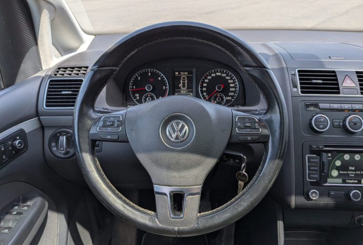 Volkswagen Touran I PHASE 3 1.6 TDI 105 MATCH / COURROIE DE DISTRIBUTION NEUVE
