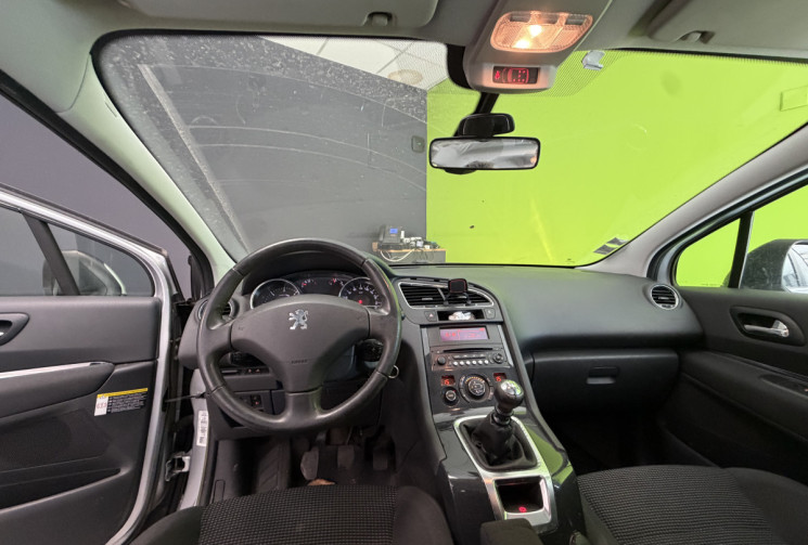 Peugeot 5008 2.0 HDI 150 CH ACTIVE