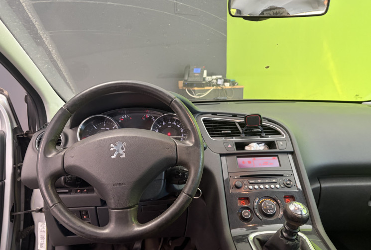 Peugeot 5008 2.0 HDI 150 CH ACTIVE
