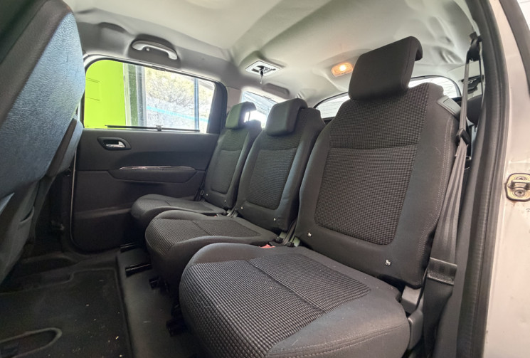 Peugeot 5008 2.0 HDI 150 CH ACTIVE