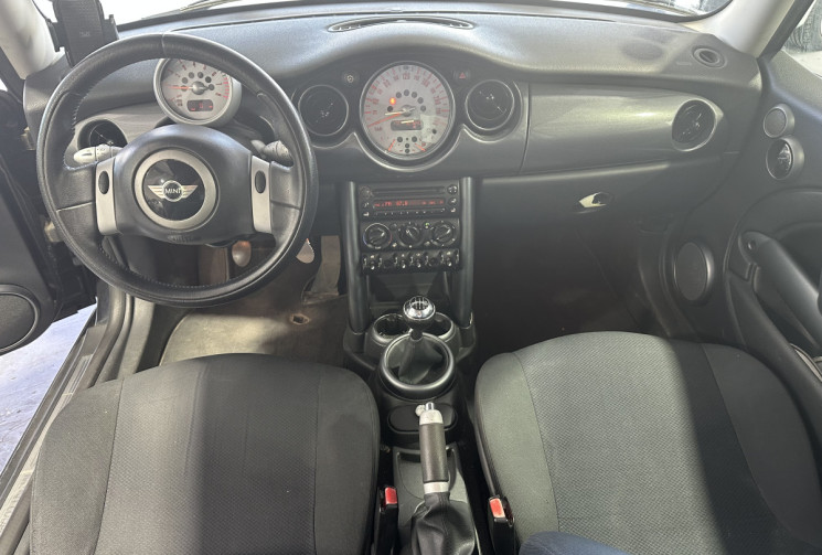 Mini Cooper 1.6 Hatch 116 / Entretien rigoureux / Climatisation / Idéal jeune permis