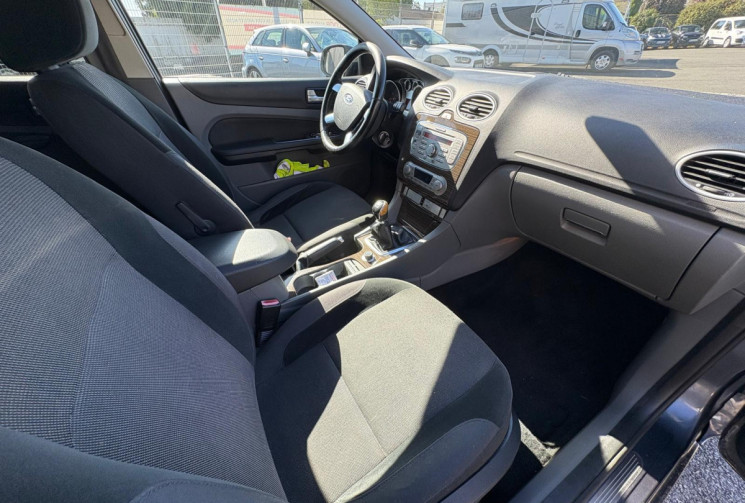 Ford Focus II Phase 2 1.6 Ti VCT  GHIA 115  / GARANTIE 12 MOIS 