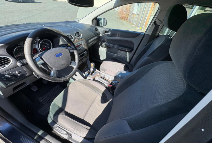 Ford Focus II Phase 2 1.6 Ti VCT  GHIA 115  / GARANTIE 12 MOIS 