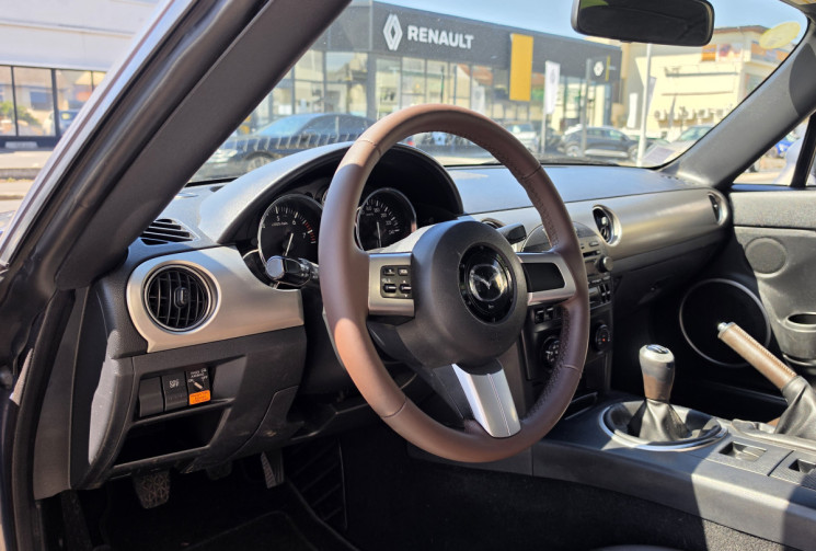 Mazda MX-5 1.8 Elegance Cuir Suivi complet