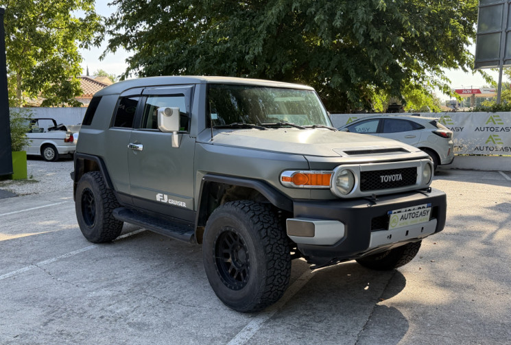 Toyota FJ CRUISER 4.0 V6 BVA / Vidange Boite OK / Ethanol E85 
