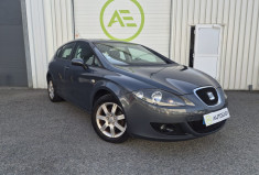 SEAT Leon II (1P1) 2.0 TDI 16V 140 CV * CLIM * 1ER MAIN * CARNET COMPLET * NOUVELLE DISTRIBUTION