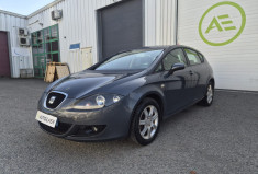 SEAT Leon II (1P1) 2.0 TDI 16V 140 CV * CLIM * 1ER MAIN * CARNET COMPLET * NOUVELLE DISTRIBUTION