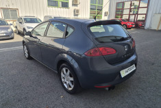 SEAT Leon II (1P1) 2.0 TDI 16V 140 CV * CLIM * 1ER MAIN * CARNET COMPLET * NOUVELLE DISTRIBUTION
