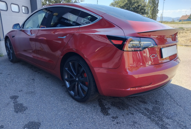 Tesla Model 3 Performance AWD