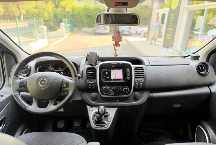 Opel VIVARO Van Aménagé  L1H1 / Camping Car / 4 pl. assises / 4 Couchages / Trafic