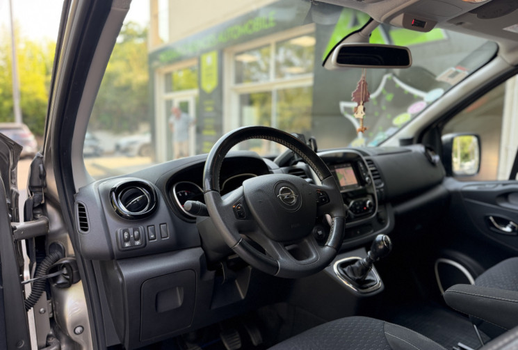 Opel VIVARO Van Aménagé  L1H1 / Camping Car / 4 pl. assises / 4 Couchages / Trafic