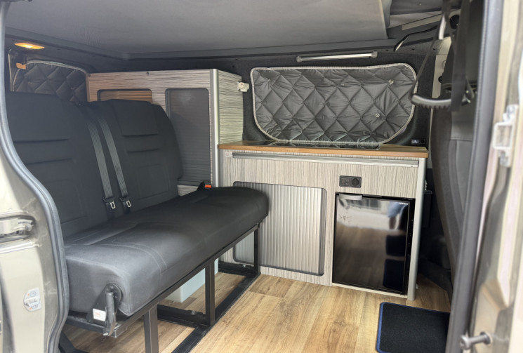 Opel VIVARO Van Aménagé  L1H1 / Camping Car / 4 pl. assises / 4 Couchages / Trafic