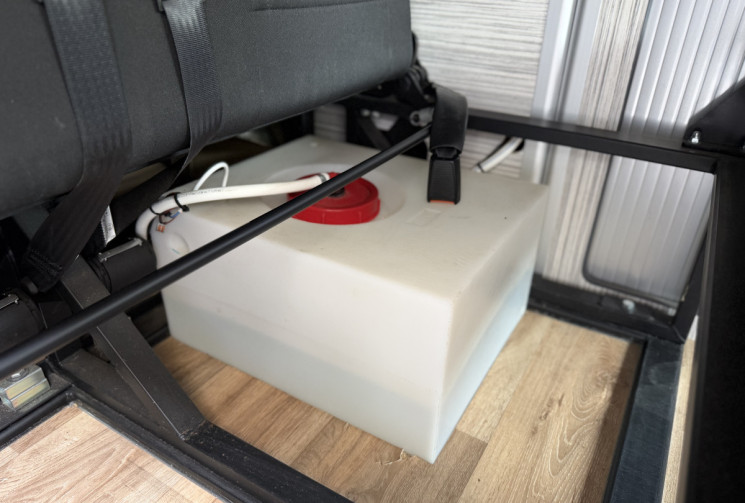 Opel VIVARO Van Aménagé  L1H1 / Camping Car / 4 pl. assises / 4 Couchages / Trafic