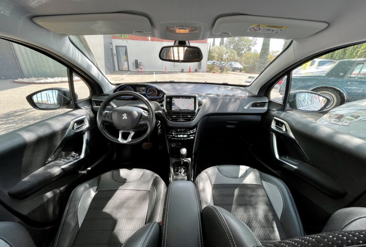 Peugeot 2008 1.2 PureTech 110ch Allure S&S EAT6 BVA / Boite Automatique