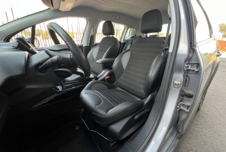 Peugeot 2008 1.2 PureTech 110ch Allure S&S EAT6 BVA / Boite Automatique