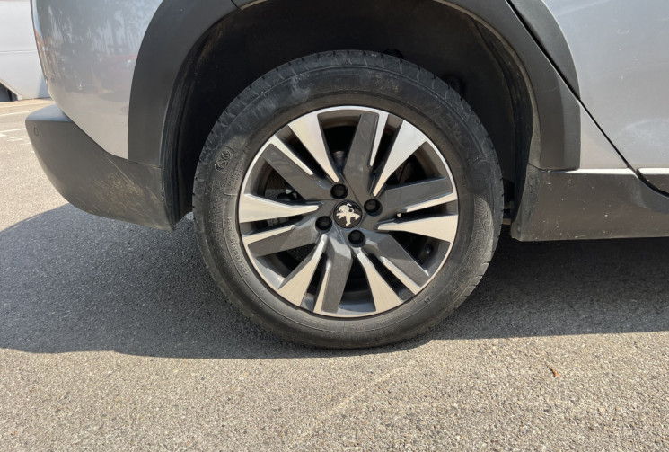 Peugeot 2008 1.2 PureTech 110ch Allure S&S EAT6 BVA / Boite Automatique