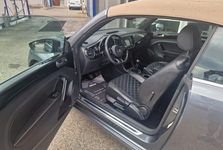 Volkswagen Coccinelle cabriolet 2.0 tdi 110 ch exclusive 