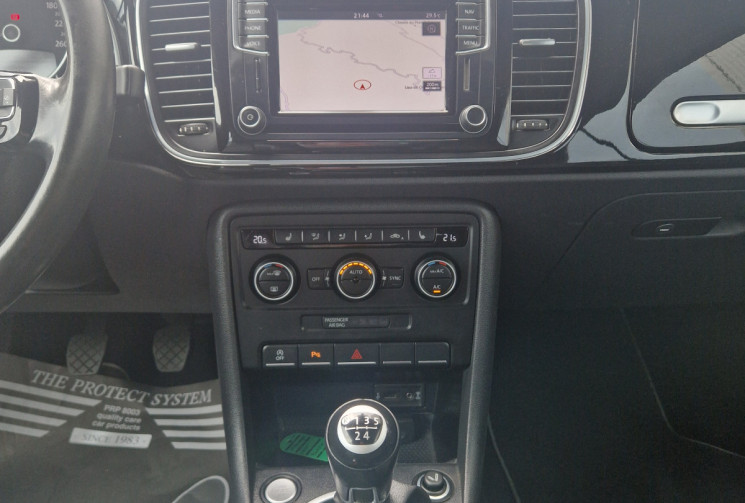 Volkswagen Coccinelle cabriolet 2.0 tdi 110 ch exclusive 