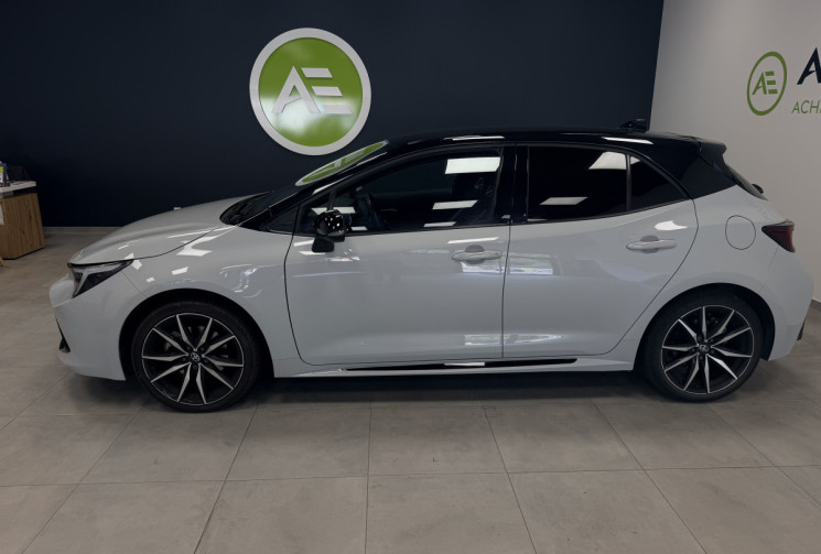 Toyota Corolla 2.0 VVT-i 196 ch HEV GR Sport