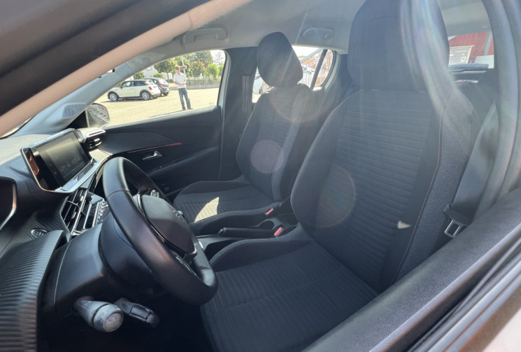 Peugeot 208 1.5 BlueHDI 100 CH ACTIVE / CARPLAY