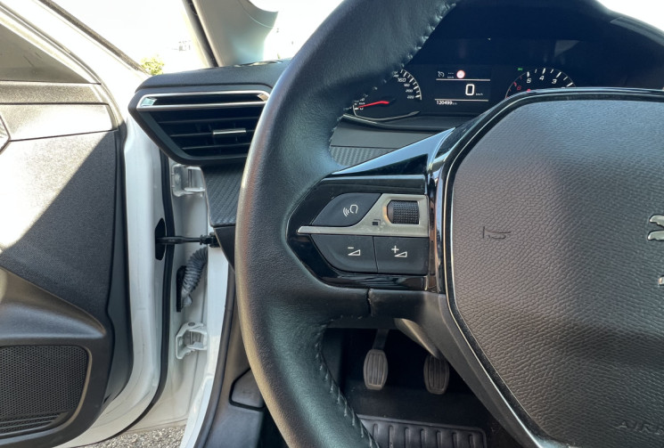 Peugeot 208 1.5 BlueHDI 100 CH ACTIVE / CARPLAY
