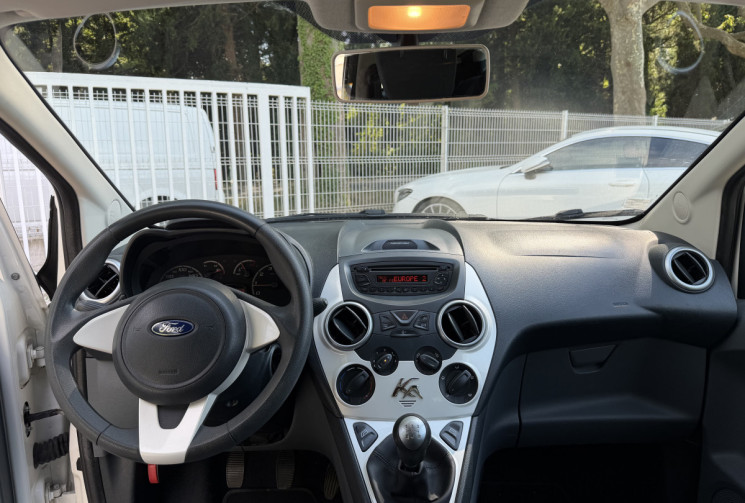 Ford Ka  1.2 69 Titanium / 1ère Main / Distribution OK / Climatisation / Entretien à Jour