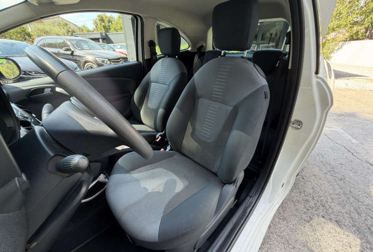 Ford Ka  1.2 69 Titanium / 1ère Main / Distribution OK / Climatisation / Entretien à Jour