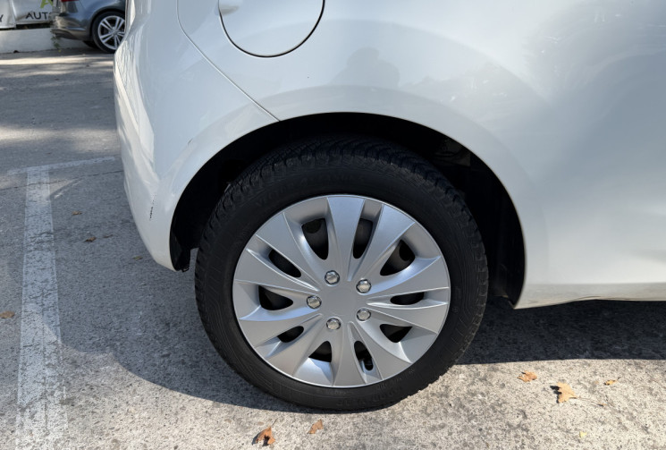 Ford Ka  1.2 69 Titanium / 1ère Main / Distribution OK / Climatisation / Entretien à Jour