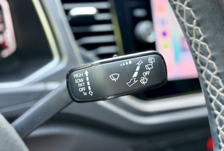 Volkswagen T-Roc R-Line 4Motion 2.0 TDi 150 / 1ere main / Entretien VW / Camera / Carplay