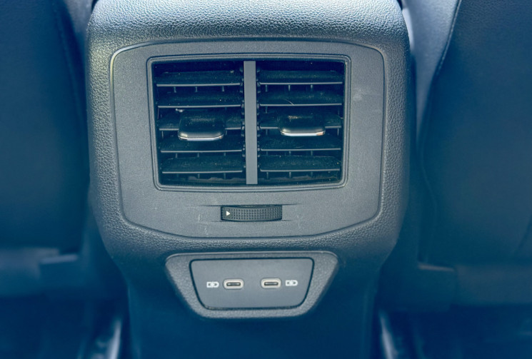 Volkswagen T-Roc R-Line 4Motion 2.0 TDi 150 / 1ere main / Entretien VW / Camera / Carplay