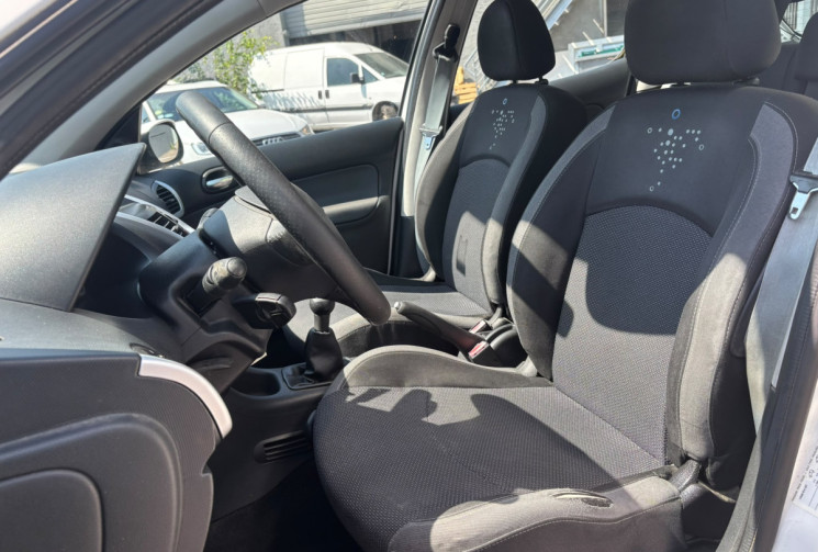 Peugeot 206+ 1.4 HDI 70 GENERATION / 81000 KMS D'ORIGINE / CLIM / RÉVISEE / GARANTIE