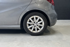 Mercedes Classe A 180 1.6i Sensation 122 ch / Radar Avant et Arrière / Révision à jour