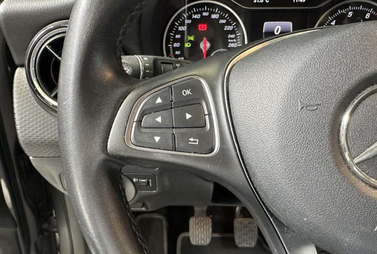 Mercedes Classe A 180 1.6i Sensation 122 ch / Radar Avant et Arrière / Révision à jour