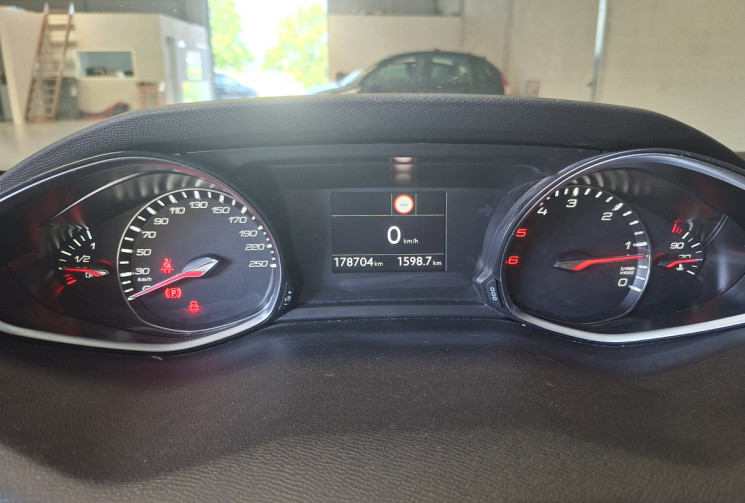 Peugeot 308 SW 1.5 BLUE HDI 100 ACTIVE BUSiNESS / DIGITAL COCKPIT / ENTRETIEN A JOUR 