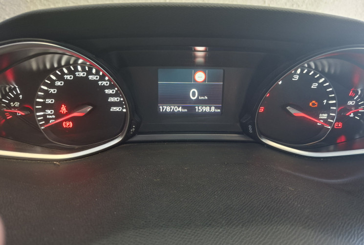 Peugeot 308 SW 1.5 BLUE HDI 100 ACTIVE BUSiNESS / DIGITAL COCKPIT / ENTRETIEN A JOUR 