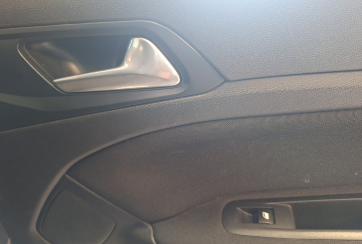 Peugeot 308 SW 1.5 BLUE HDI 100 ACTIVE BUSiNESS / DIGITAL COCKPIT / ENTRETIEN A JOUR 