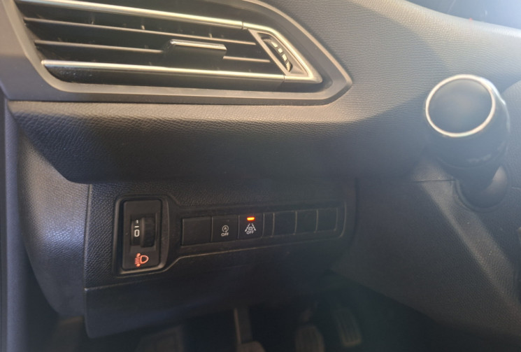 Peugeot 308 SW 1.5 BLUE HDI 100 ACTIVE BUSiNESS / DIGITAL COCKPIT / ENTRETIEN A JOUR 