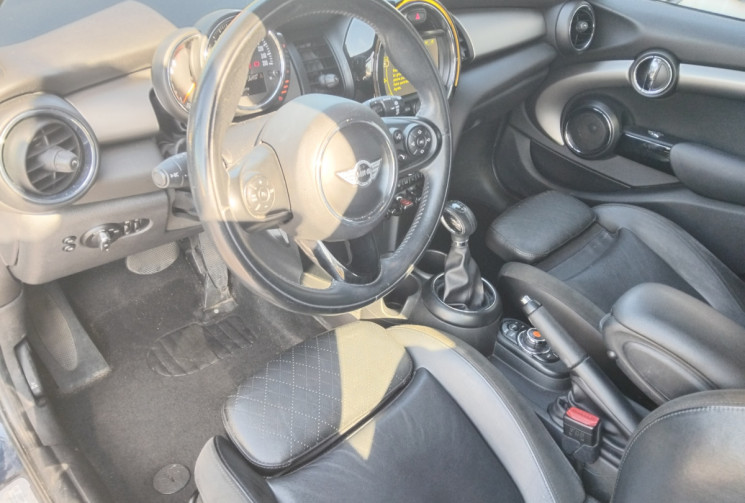 Mini MINI 5 PORTES 1.5 i 12V 136 cv - Sièges chauffants - Toit Ouvrant